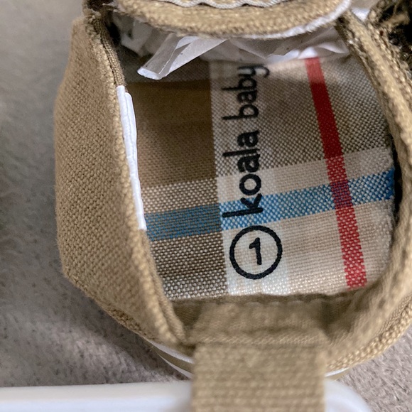 NWT Toys R US Koala Kids Baby Boy's Textile Khaki Sandals Tan Shoes Size 1 !! - Picture 5 of 8